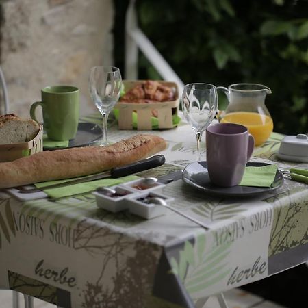 Chambre D'Hotes Lou Pataclet Charols Εξωτερικό φωτογραφία